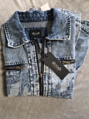 VERSITILE - NWT - Stoosh Light Wash Denim Jacket with Zipper Details
